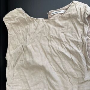 Abercrombie & Fitch Tan and White Sleeveless Blouse